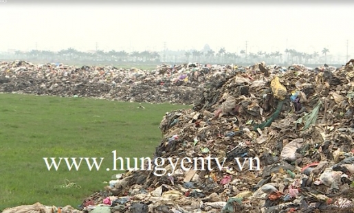 Yên Mỹ: Rác thải tràn lan trên ruộng canh tác