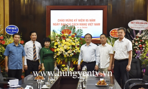 Lãnh đạo tỉnh Hưng Yên thăm, chúc mừng các cơ quan báo chí nhân Ngày Báo chí Cách mạng Việt Nam 21/6