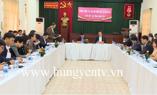 Thứ trưởng Bộ Giáo dục & Đào tạo làm việc tại Hưng Yên về công tác phòng dịch Covid - 19