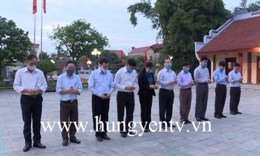 Lãnh đạo tỉnh Hưng Yên dâng hương tưởng niệm 22 năm ngày mất của Tổng Bí thư Nguyễn Văn Linh 