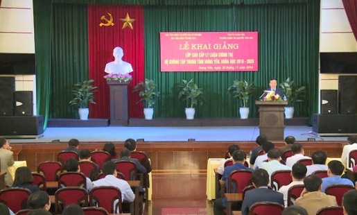 Khai giảng lớp Cao cấp lý luận chính trị hệ không tập trung cho 90 học viên tại Hưng Yên