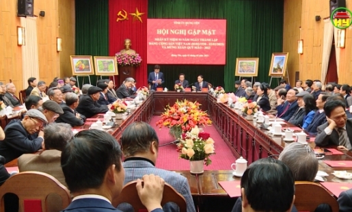 Ban Thường vụ Tỉnh uỷ gặp mặt cán bộ chủ chốt tỉnh đã nghỉ hưu 