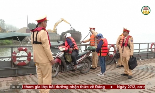 Đảm bảo an toàn chở khách ngang sông