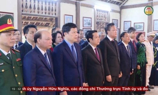 Dâng hương, dâng hoa Kỷ niệm 96 năm Ngày thành lập Đảng