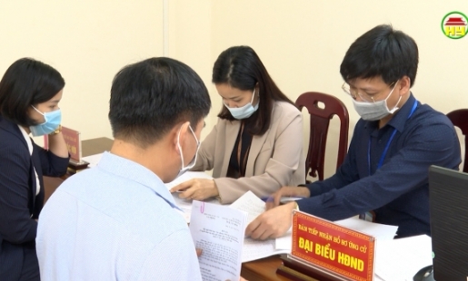 Hưng Yên đã tiếp nhận gần 60  hồ sơ ứng cử đại biểu Quốc hội khóa XV và HĐND tỉnh khoá XVII, nhiệm kỳ 2021- 2026