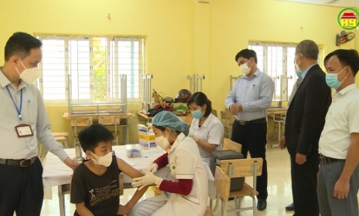Hưng Yên ngày đầu tiên tiêm vắc xin cho trẻ em từ 5 đến dưới 12 tuổi
