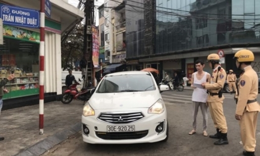 Tăng cường xử lý ô tô sử dụng biển số giả và thiết bị thay đổi biển số