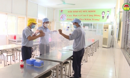 Doanh nghiệp nâng cao hiệu quả chống dịch Covid -19 từ những vật dụng tự chế