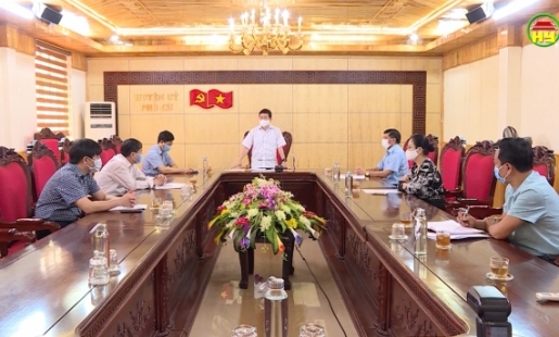 Phó Bí thư Thường trực Tỉnh ủy kiểm tra công tác chuẩn bị bầu cử ở huyện Phù Cừ