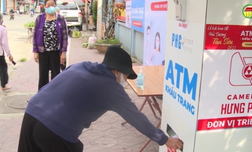 Phường Dị Sử lắp đặt cây ATM khẩu trang miễn phí