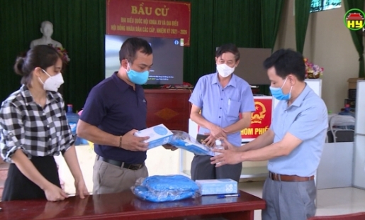 Thị xã Mỹ Hào tăng cường các biện pháp phòng dịch trong ngày bầu cử.