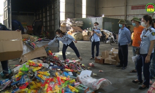 Tiêu hủy trên 2000 sản phẩm hàng hóa  bị tịch thu