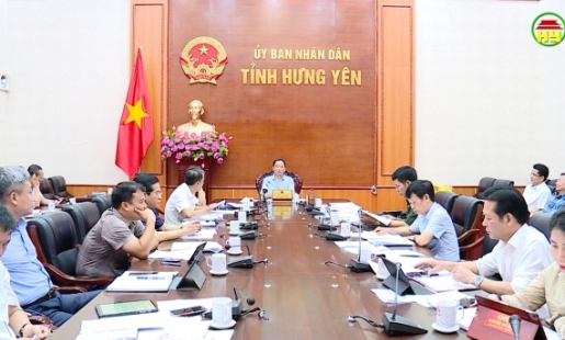 UBND tỉnh họp với các thành viên 