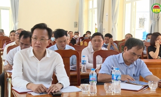 Đồng chí Bí thư Tỉnh uỷ Nguyễn Hữu Nghĩa dự sinh hoạt Chi bộ thôn Dị Chế 