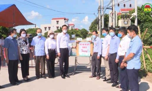 Bí thư Tỉnh ủy làm việc với BCĐ phòng chống dịch Covid- 19 huyện Ân Thi