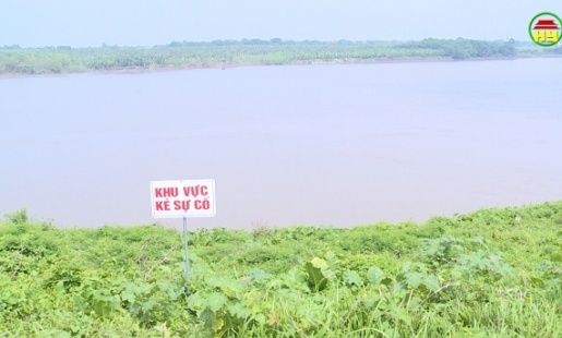 Kè Phú Hùng Cường và kè Nghi Xuyên bị sạt lở