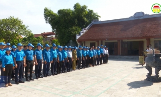 Dâng hương tưởng niệm Tổng Bí thư Nguyễn Văn Linh