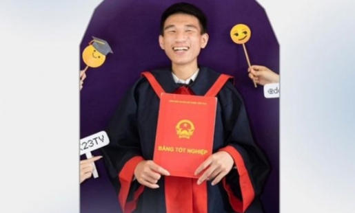 Một lớp của trường huyện tại Hưng Yên có cả thủ khoa và á khoa khối A00