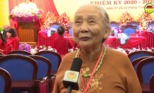 Cán bộ, đảng viên đóng góp ý kiến và dự thảo báo cáo chính trị Đại hội Đảng các cấp