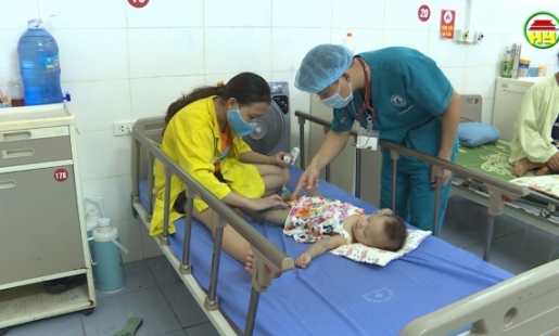 Gia tăng trẻ nhập viện do mắc tay chân miệng