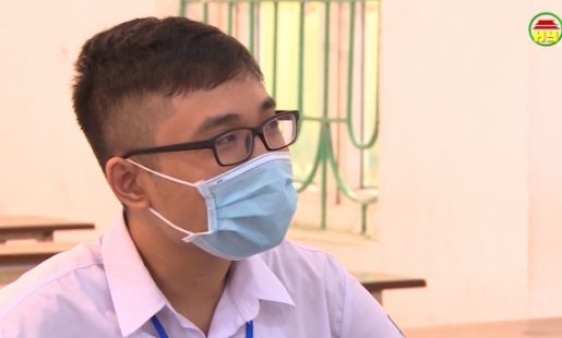 Em Hoàng Trung Thành - thí sinh xuất sắc đứng thứ 3 toàn quốc và có số điểm cao nhất tỉnh khối A1