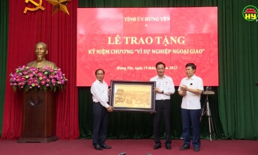 Đoàn công tác của Bộ Ngoại giao làm việc với tỉnh