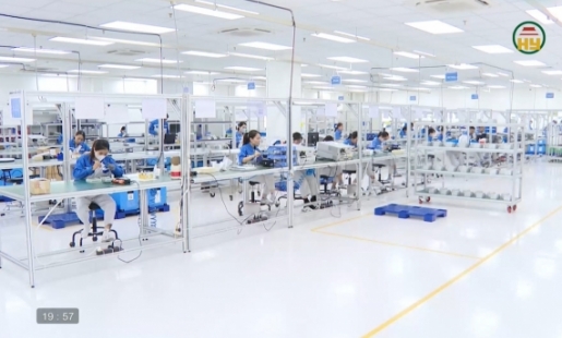  Công nghiệp thúc đẩy tăng trưởng 2 con số