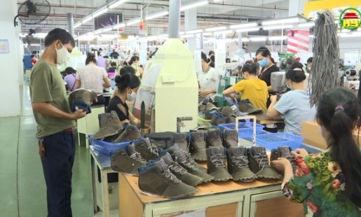 Công ty giầy Ngọc Tề phát triển sản xuất, đảm bao phòng dịch 