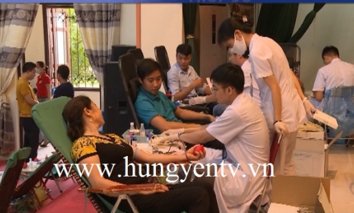 Ân Thi: Thu gần 900 đơn vị máu trong ngày hội hiến máu tình nguyện 