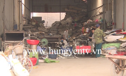 Làng nghề tái chế nhựa Phan Bôi bị cấm nhưng vẫn hoạt động