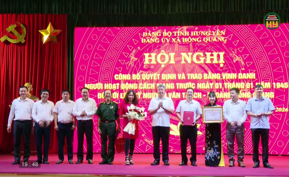 Trao Bằng vinh danh liệt sỹ Nguyễn Văn Trạch &ndash; b&iacute; danh Hồng Quang