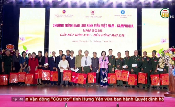Giao lưu sinh viên Việt Nam- Campuchia