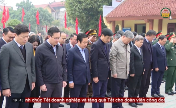 D&acirc;ng hương cố Tổng B&iacute; thư Nguyễn Văn Linh