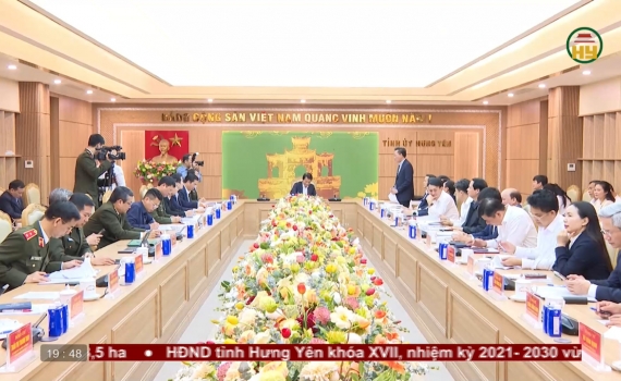 Kiểm tra, gi&aacute;m s&aacute;t việc thực hiện c&aacute;c Nghị quyết của Đảng