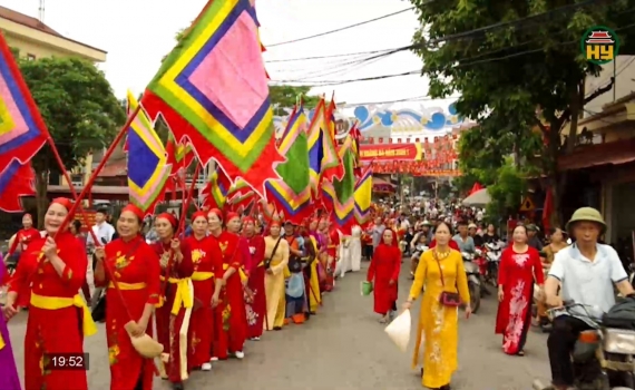 Khai hội truyền thống đền Ho&agrave;ng B&agrave;