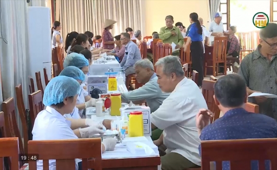Kh&aacute;m sức khỏe to&agrave;n d&acirc;n &ndash; V&igrave; một Việt Nam khỏe mạnh