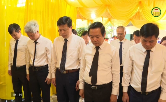 Tỉnh ủy, HĐND, UBND, Ủy ban MTTQ Việt Nam tỉnh viếng liệt sĩ