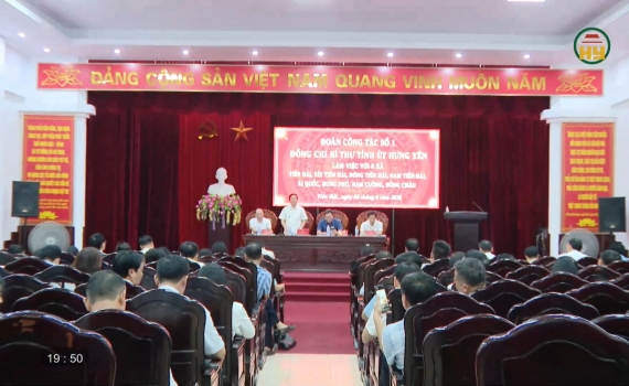Đo&agrave;n c&ocirc;ng t&aacute;c của Ban Thường vụ Tỉnh uỷ l&agrave;m việc với c&aacute;c địa phương