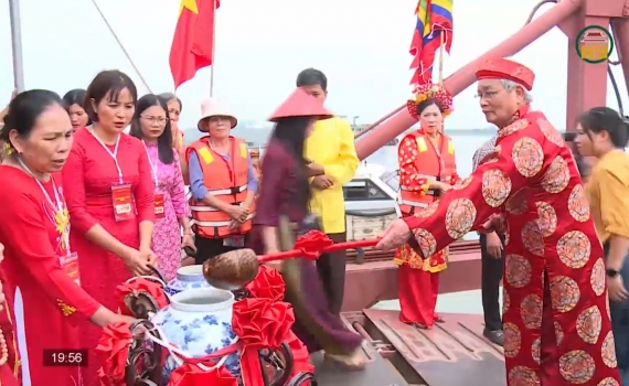 Linh thi&ecirc;ng nghi thức rước nước