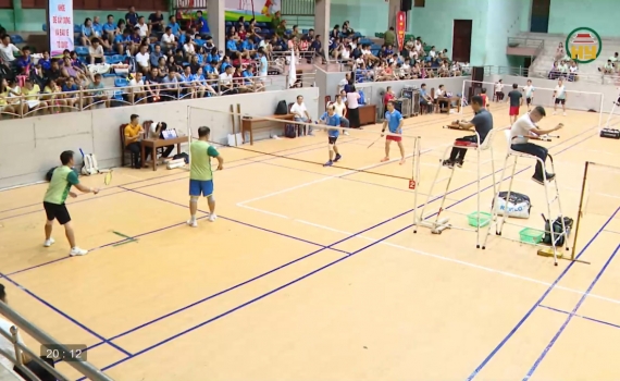 Khai mạc Giải Cầu l&ocirc;ng Đại hội Thể dục thể thao tỉnh Hưng Y&ecirc;n