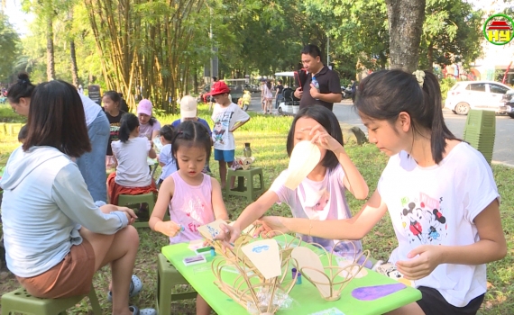 Khu đô thị Ecopark tổ chức Tết trung thu năm 2023.